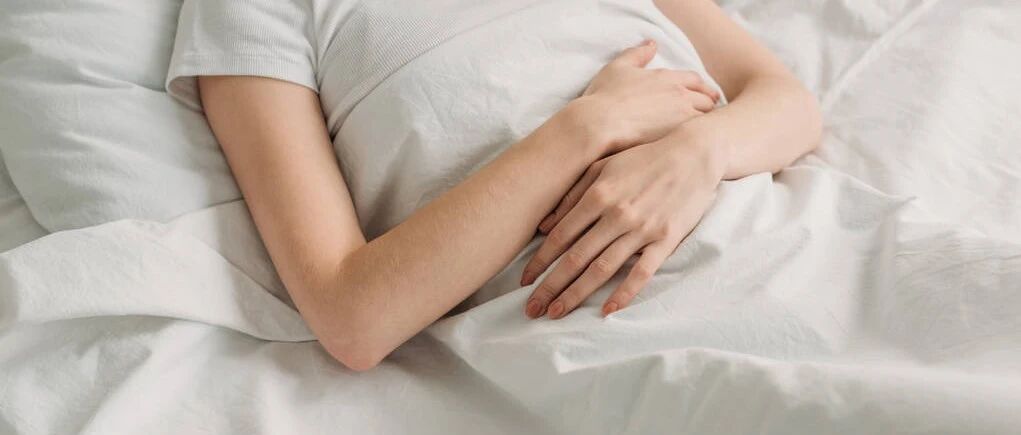 早期胃癌有什么表现？出现这6个信号，抓紧时间去医院！这5种护胃食物要常吃~