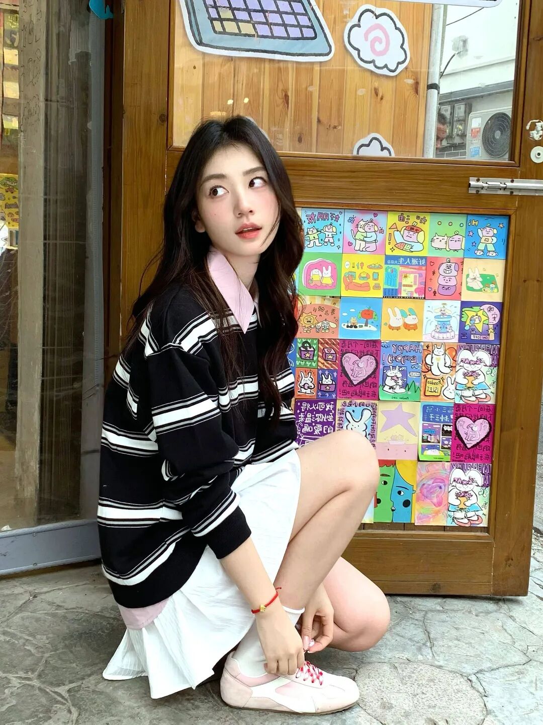 黑白条纹针织衫