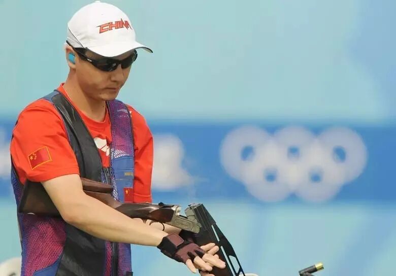 716人的中国体育代表团中还有来自上海的教练员及翻译,中国健儿的表现