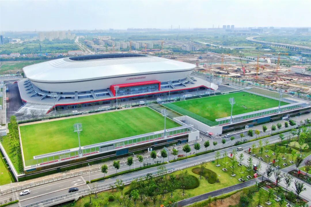 冠军球场上海荣耀走进上汽浦东足球场