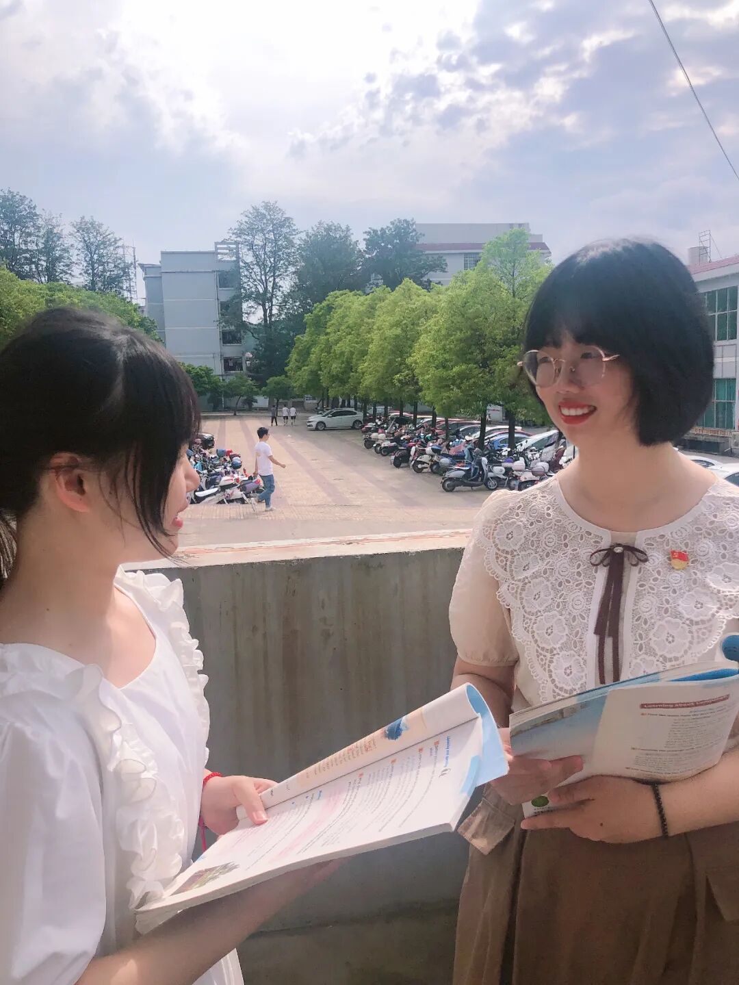 展标兵风采树教学榜样信丰五中肖李娜坚守初心以行证道