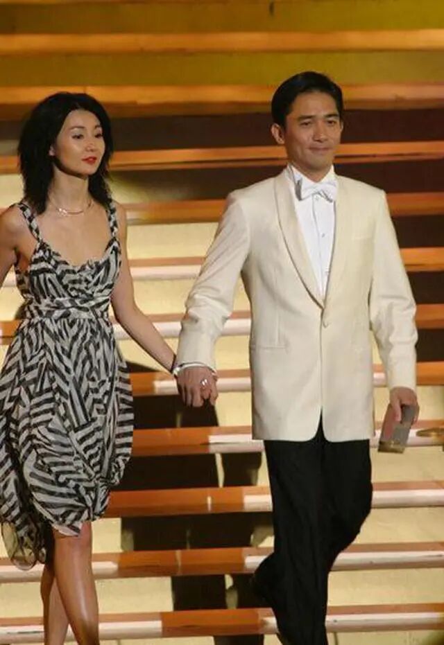 梁朝伟对张曼玉说:谢谢白玫瑰!我们相遇过,却没有错失过!