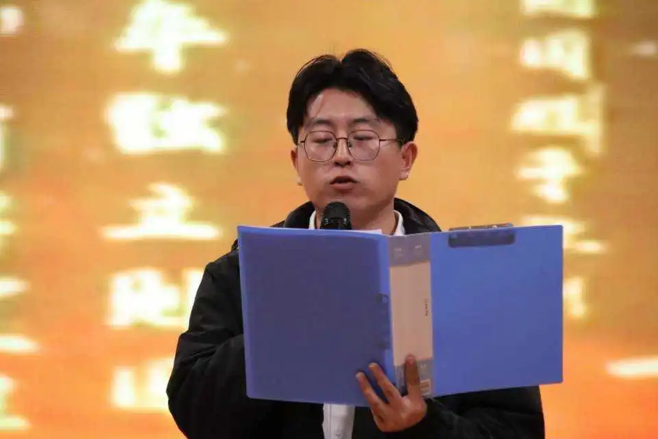 爱国教育|保定理工学院|管理学院|品读红色经典,读书打卡活动