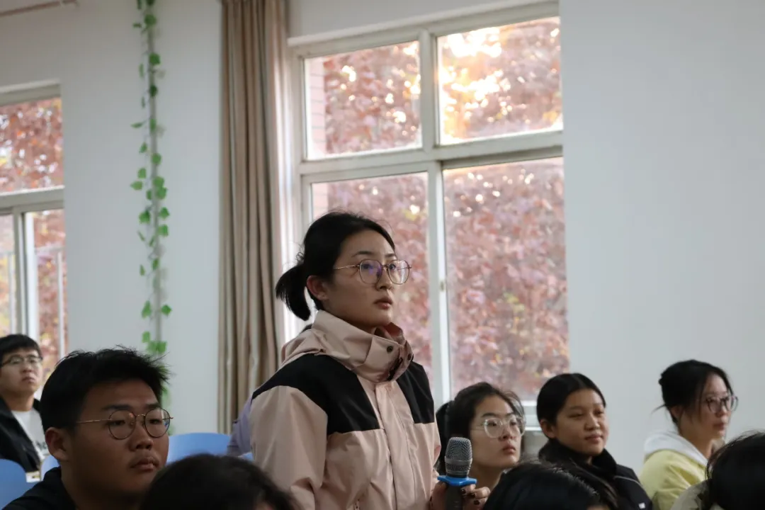 以青春之名 赴西部之约——保定理工学院教育学院“西部计划”主题讲座