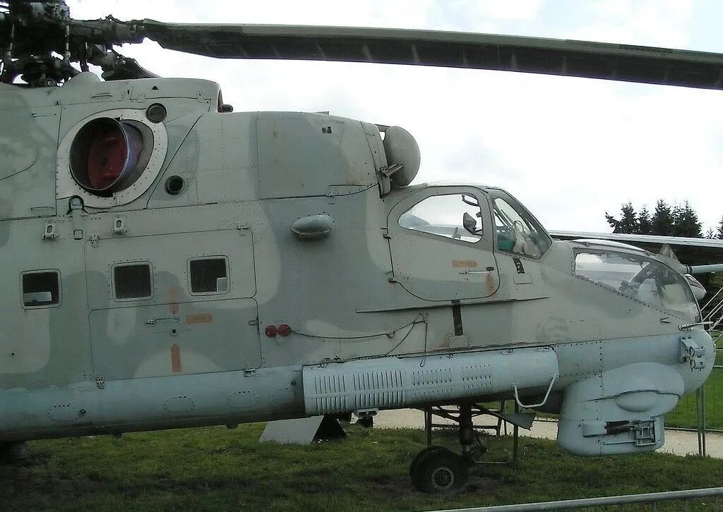 机型简介-Mi-24 米-24直升机-9794 