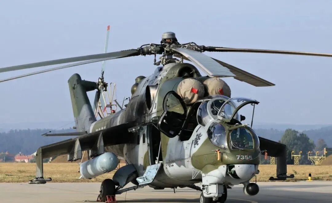 机型简介-Mi-24 米-24直升机-6803 