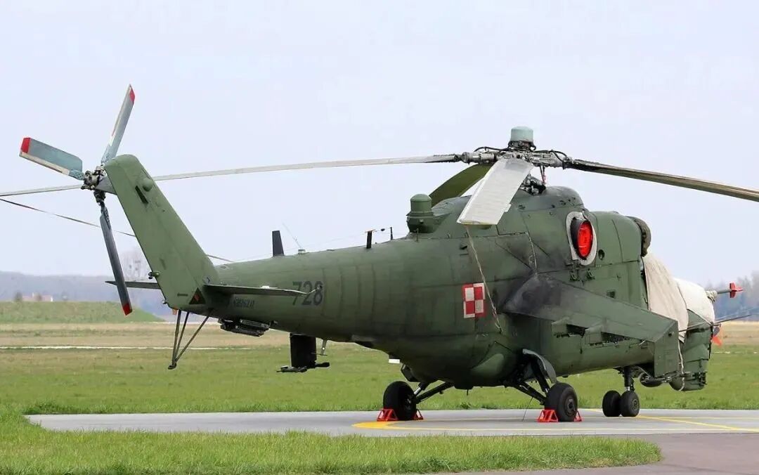 机型简介-Mi-24 米-24直升机-2663 