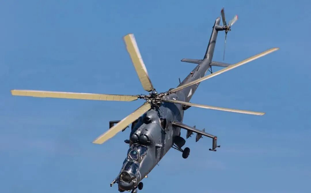 机型简介-Mi-24 米-24直升机-9868 