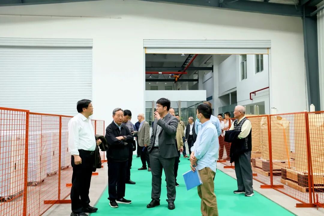 国家重点研发计划重点专项“核磁共振波谱仪的研制及工程化开发”项目启动会暨实施方案论证会在武汉召开