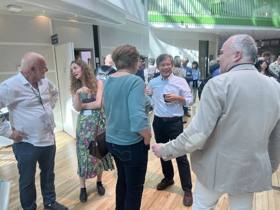 中科牛津在瑞典SwedNMR会议展示产品