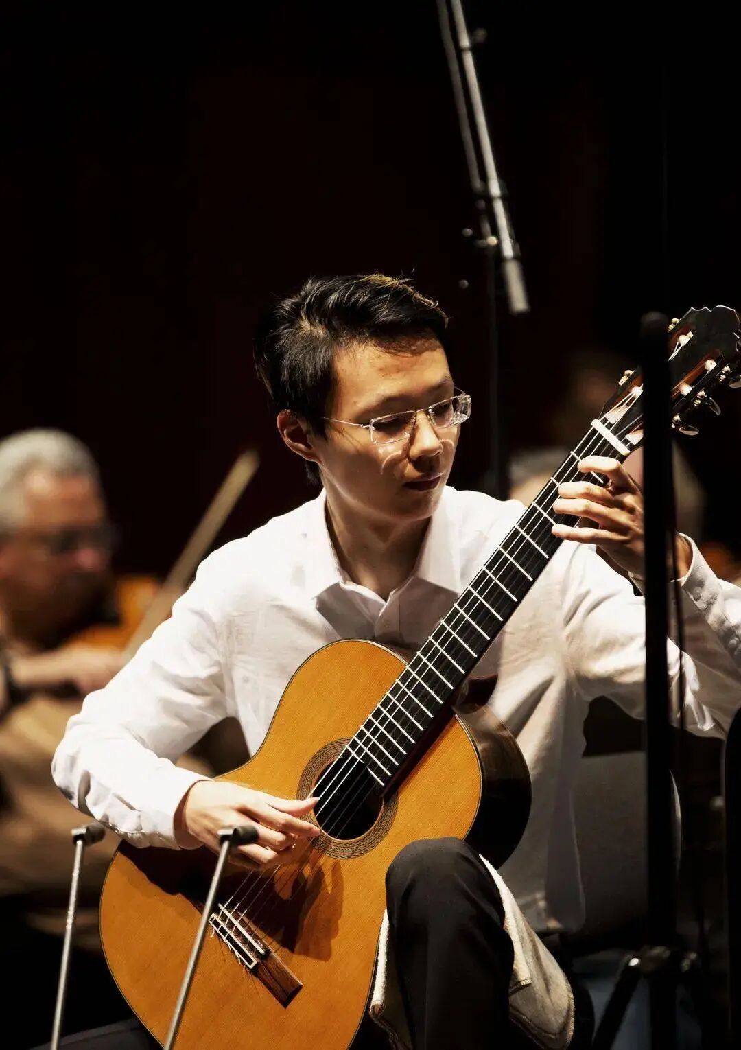 2017年,17岁的匡俊宏获得了第66届慕尼黑ard音乐大赛古典吉他组最高奖