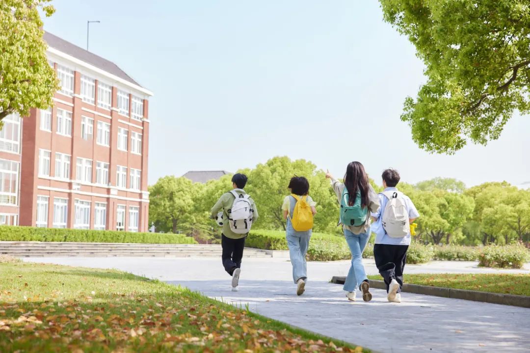 能藝術生分上211的學校_藝術生多少分能上211_藝術生考211學校分數線