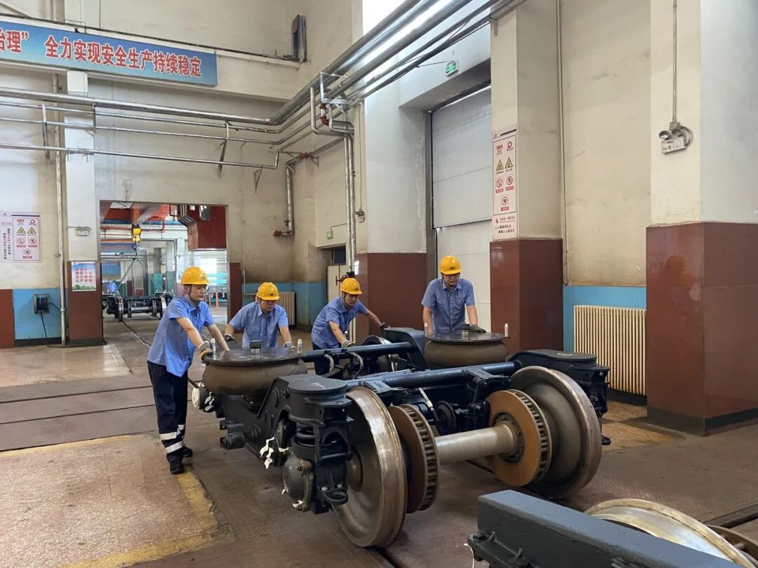 你知道客车如何进行深度&ldquo;体检&rdquo;吗？