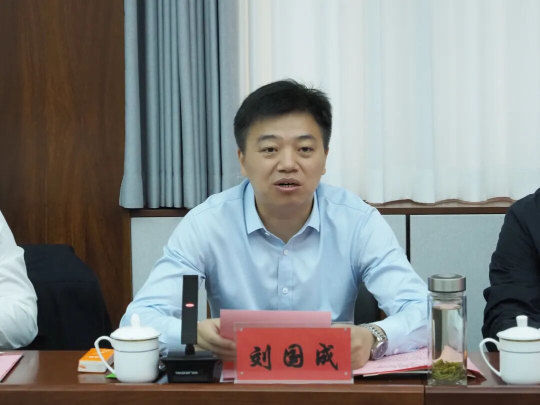   杨建全,刘国成为"大学生就业创业赋能中心"揭牌;岱岳区委常委