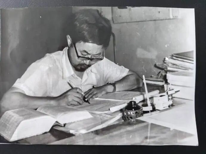 王文襄在宝鸡秦岭晶体管厂工作