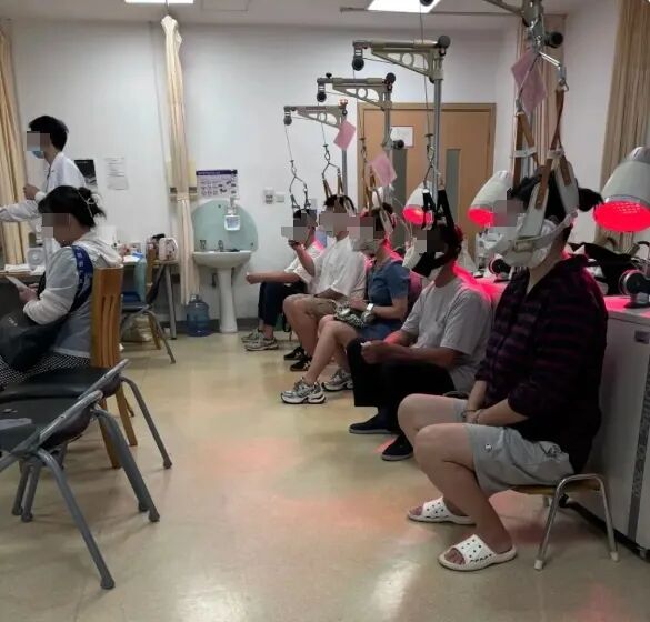 什么是牵引床「吊脖子」治疗颈椎病，这是什么神奇疗法…_https://www.jmylbn.com_新闻资讯_第2张