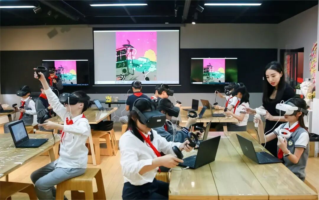 上海182万中小学生今天开学