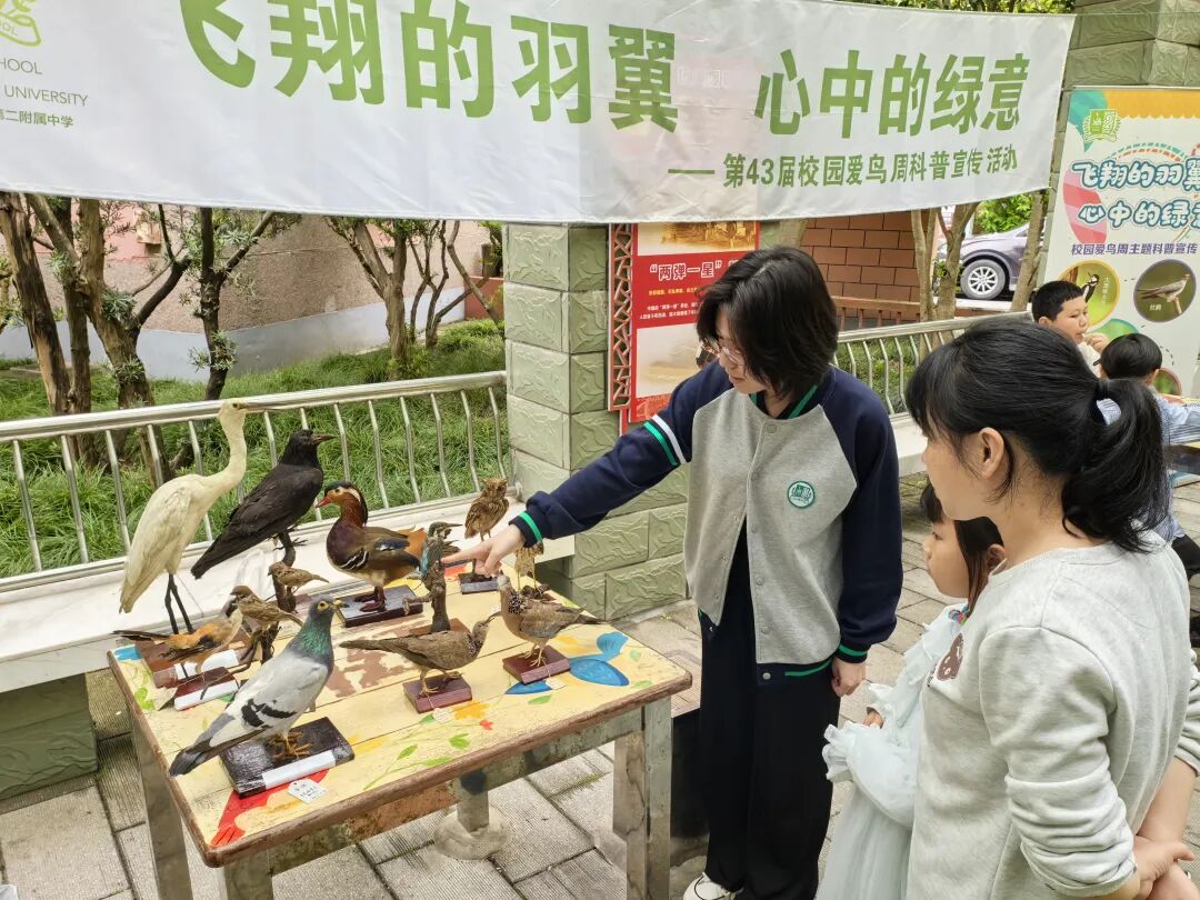 上海182万中小学生今天开学