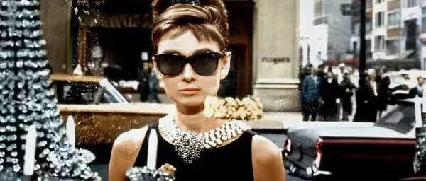 真正的美人，免疫于时间和烟火