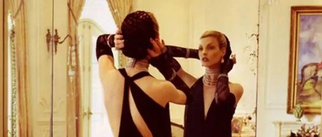 美人鼻祖“毁容”了，我却为她庆幸