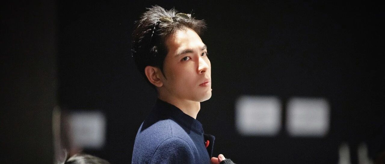 萧敬腾玩音乐剧,冒雨也要去看