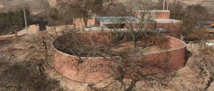 高分综艺大翻车！花132万盖的房子，就这？网友炸锅……