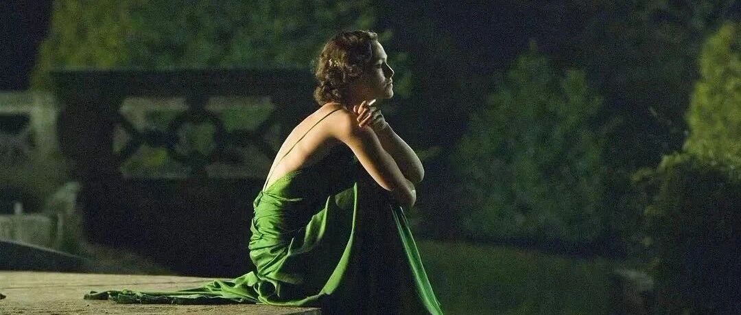 真正的时装秀不在巴黎T台，在这些电影里