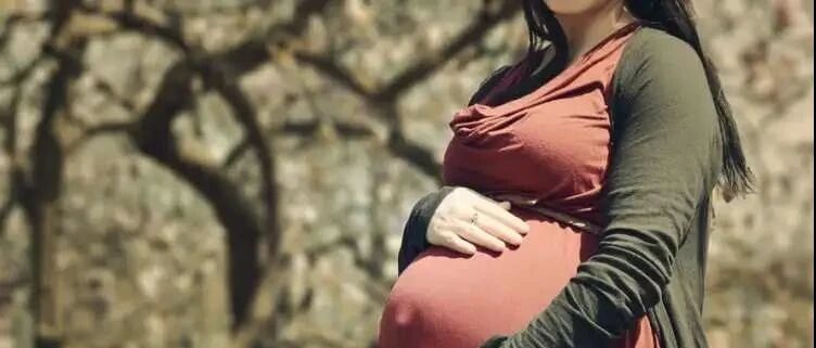 停止鼓吹“完美孕妇”，是对孕妇最大的尊重