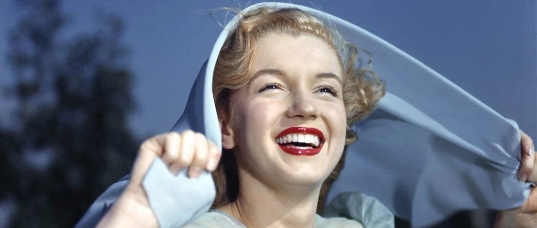 顶级美人的时髦经里，唯独它永不褪色