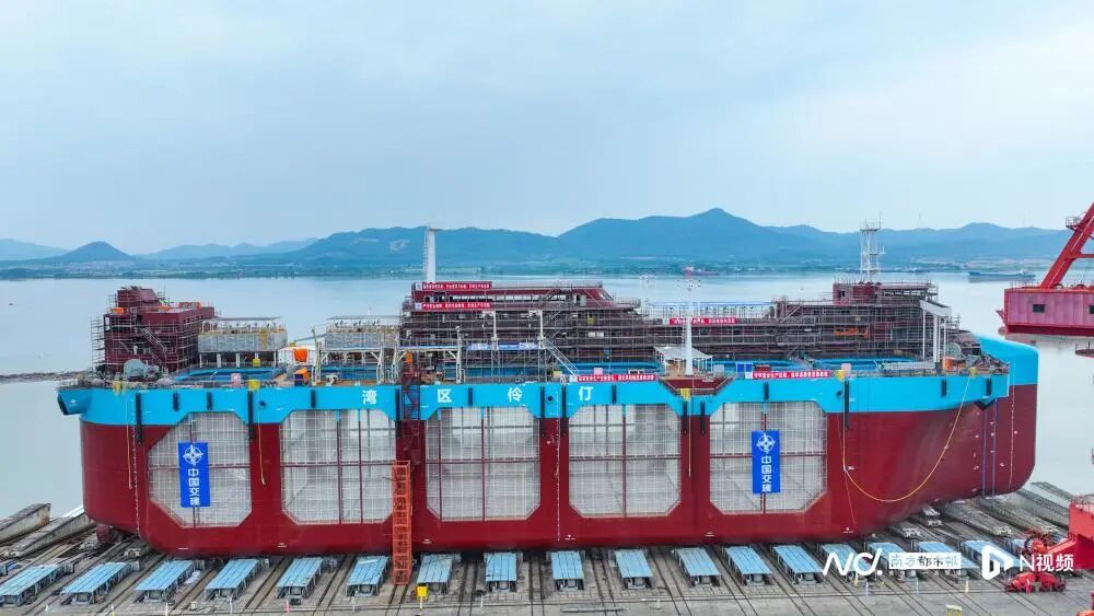 “湾区伶仃”号选用了高强钢作为建造主材料。图源：南方都市报