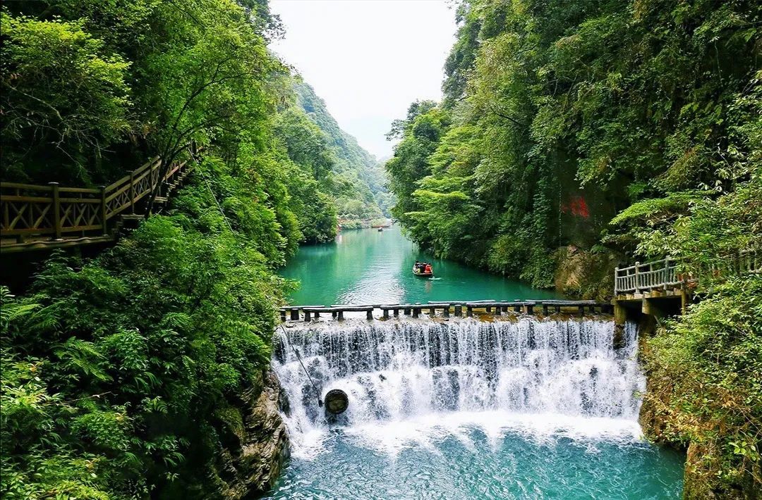 早餐後,赴【獅子關景區】(高速公路里程約70公里車程約1.