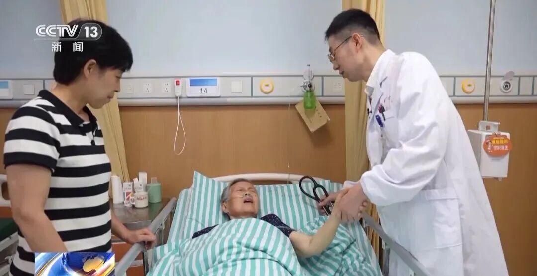 400多人挤爆医院急诊科！雷雨天后要关窗，警惕雷暴哮喘