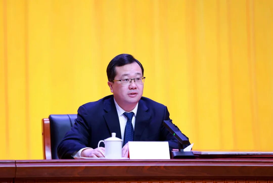 全县解放思想推进五大行动动员大会召开