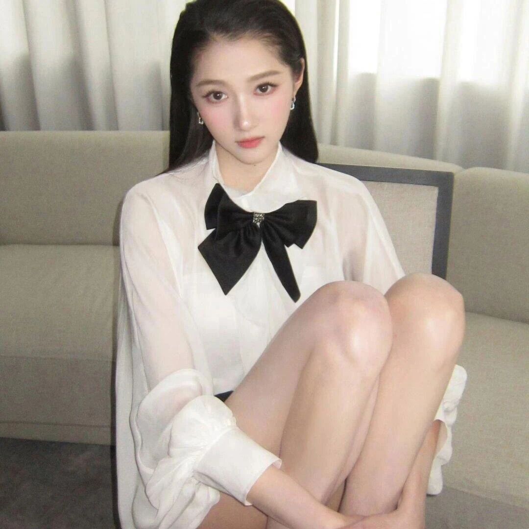 关晓彤 | 这腿真是让人百看不厌,喜欢吗?