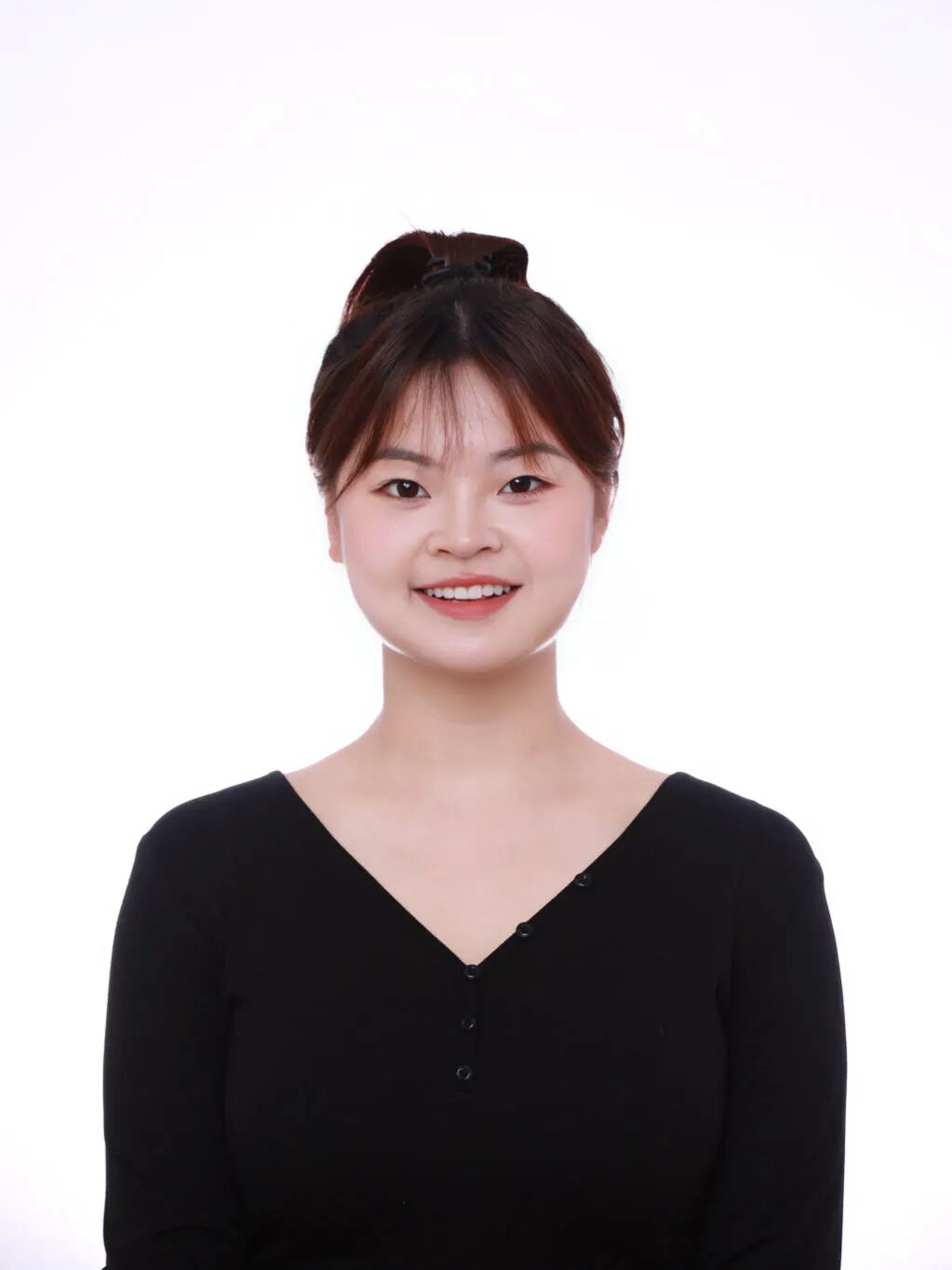 2018581114 张雨惠证件照.jpg