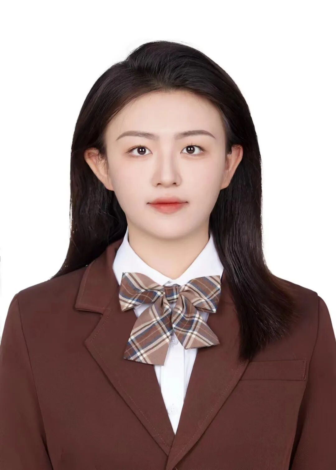 2019511323杨倩 寸照.jpg