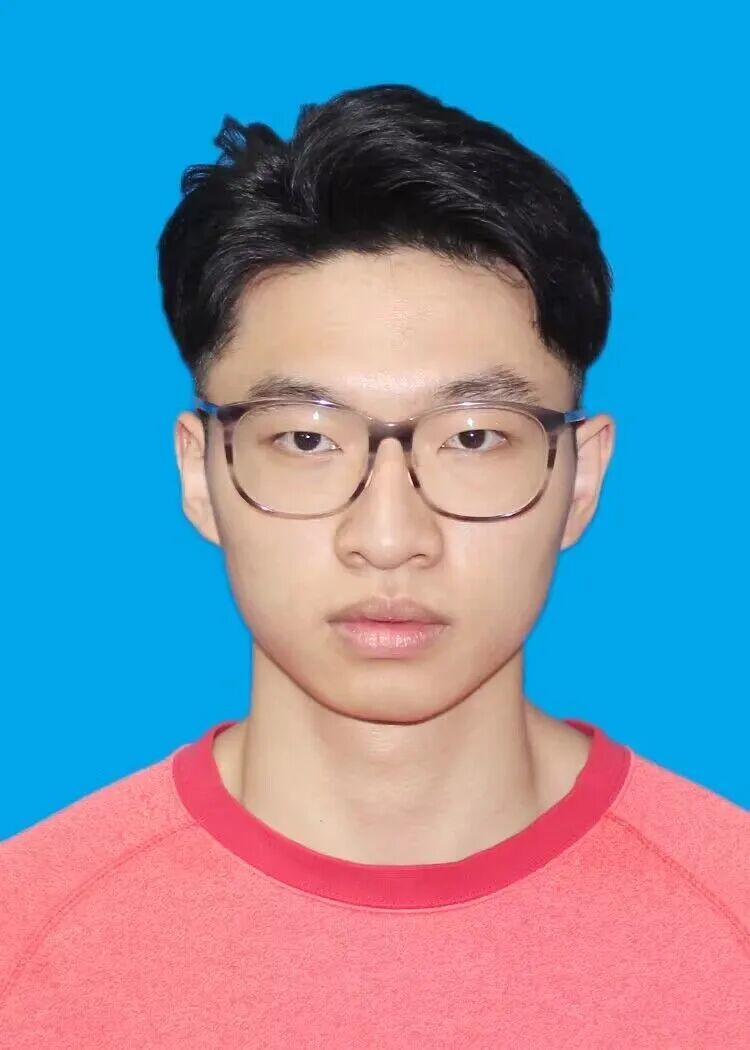 20216251026 陈润东 寸照.jpg