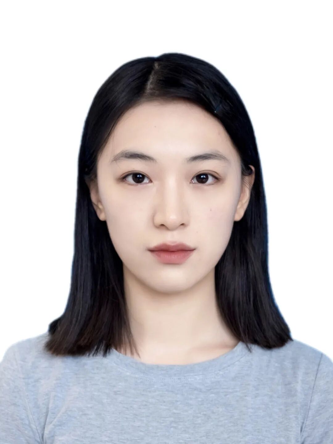 2019561325 刘媛 寸照.jpg