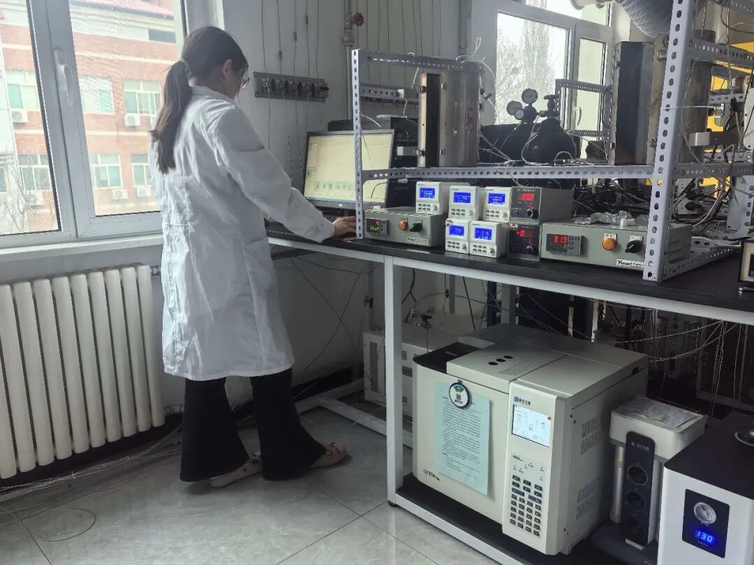 中国科学院山西煤化所：福立气相色谱仪操作界面直观，方法开发便捷，程序升温稳定性良好，可满足连续10小时以上的高温反应在线监测