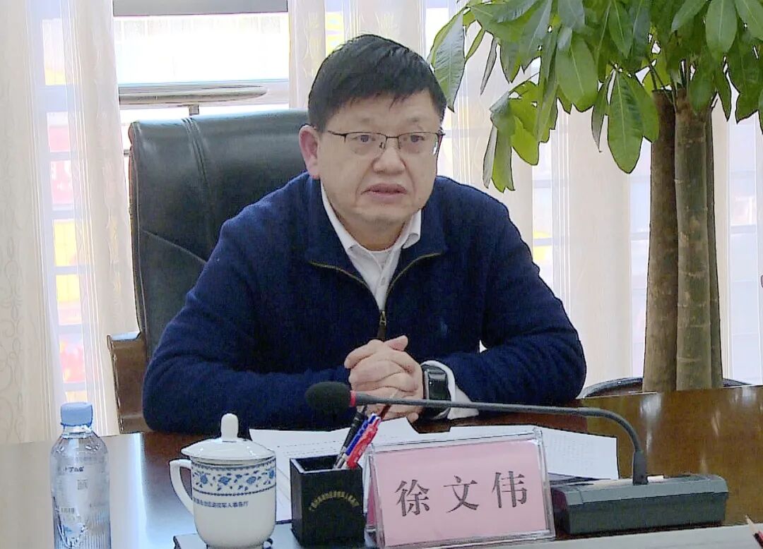 徐文伟表示,东兰是著名的革命老区,支持老区的发展是义不容辞的责任