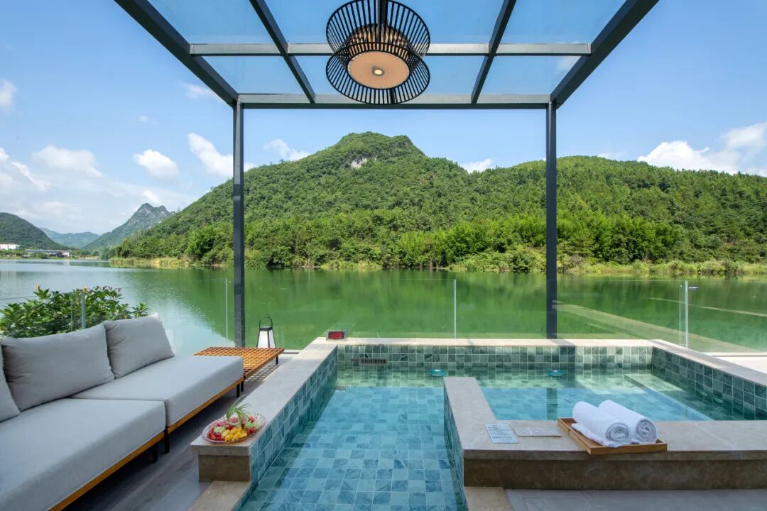 蓝山源温泉酒店