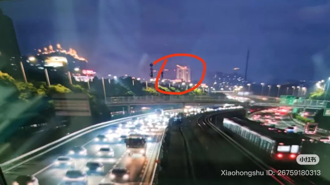 当我模仿许妍坐大巴回老家,秋天的第一部爆剧，《许我耀眼》找到长剧的好看密码