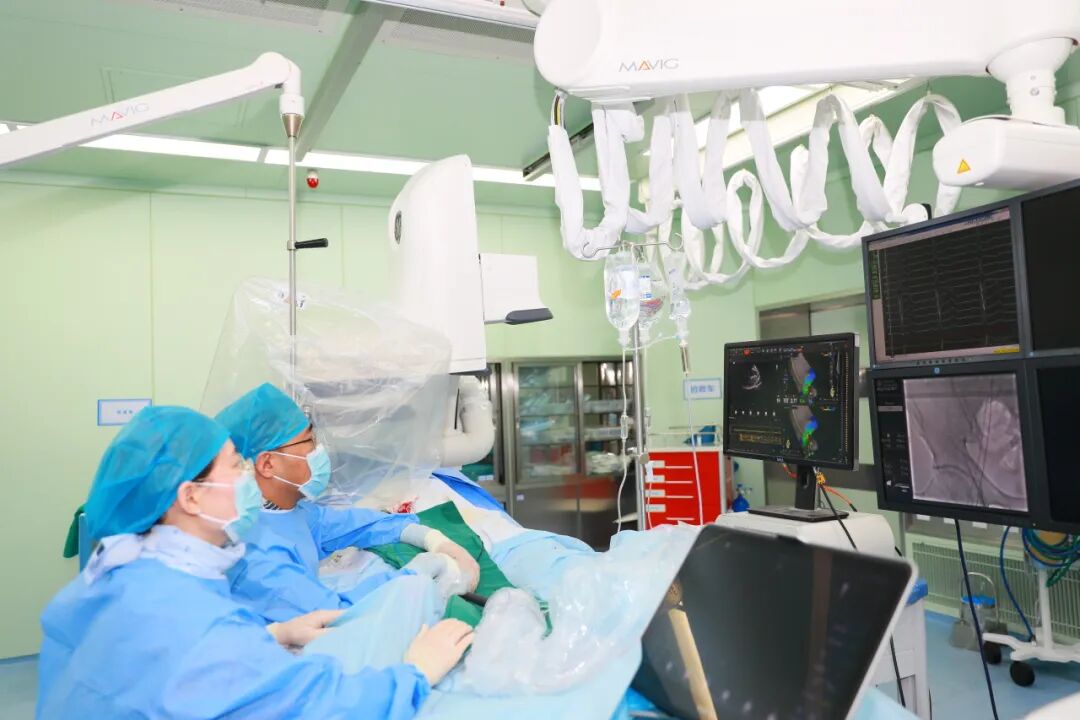 让医生的眼睛延伸到心脏深处｜盐城市一院成功独立开展全市首例心腔内超声技术（ICE）