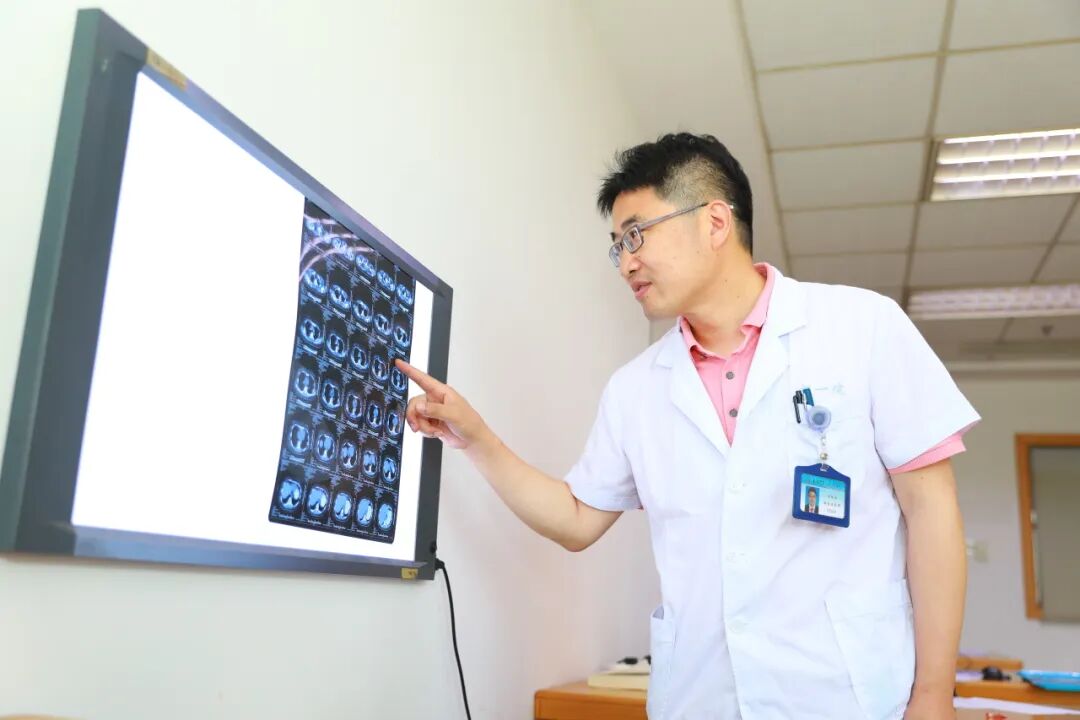 重达三斤八两！盐城市一院普通外科成功为再障患者切除巨大乳腺叶状肿瘤