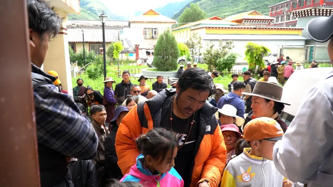 医疗dxr是什么【同心共铸 情暖甘孜】“同心·共铸中国心”大型公益医疗活动在色达深入开展_新闻资讯_第4张_活检穿刺产品网 医疗dxr是什么【同心共铸 情暖甘孜】“同心·共铸中国心”大型公益医疗活动在色达深入开展_https://www.jmylbn.com_新闻资讯_第4张