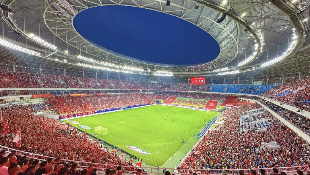 红色主场回归！4万成都人“去班味”的方式是→插图8