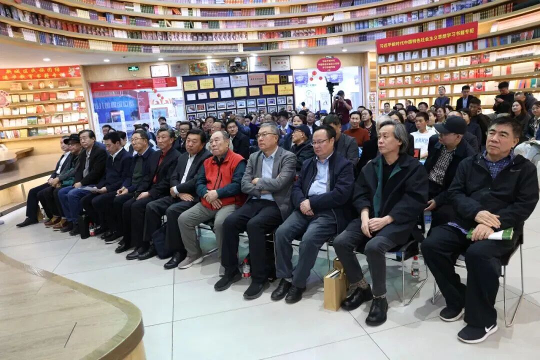 中国作协“新时代文学攀登计划”作品长篇小说《大草地》内蒙古发布会举办 第2张
