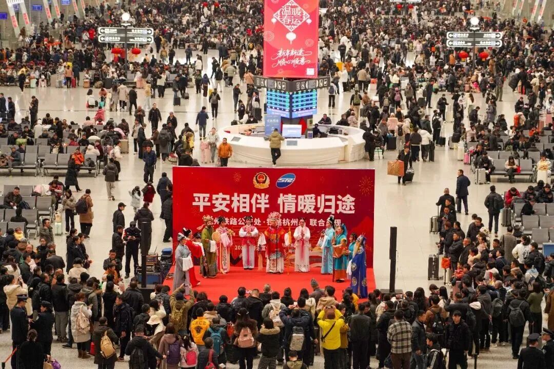 时代场景 中国速度｜藏在旅途里的家国温情 第7张
