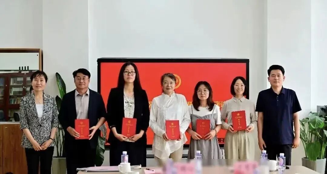 内蒙古自治区第十二期文研班结业座谈会成功举行 第3张