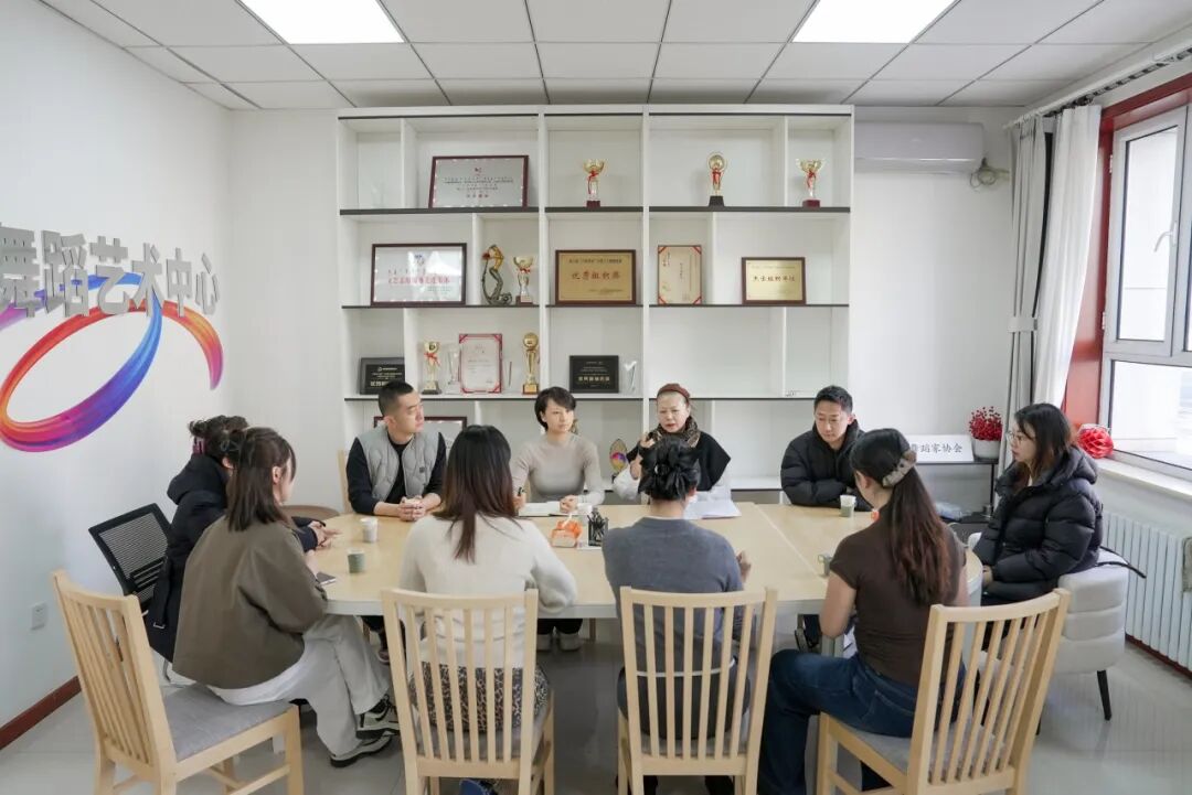 内蒙古文联各文艺家协会举办会员日活动 第6张